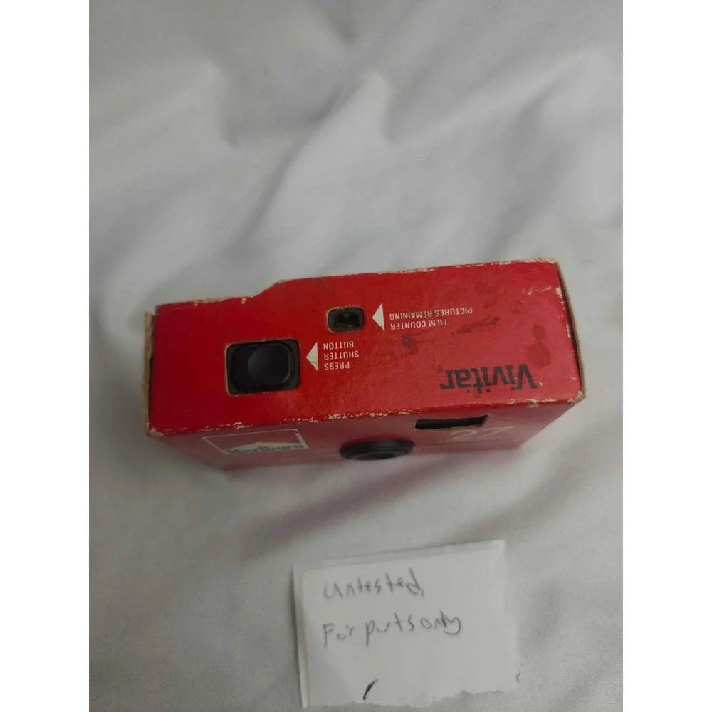Vintage Marlboro Vivitar 35mm Disposable Camera 27 Exposures ISO 400 Untested